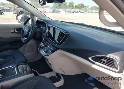 2022 Chrysler Pacifica Touring L из США, поврежденный, VIN 2C4RC1BG1NR142188